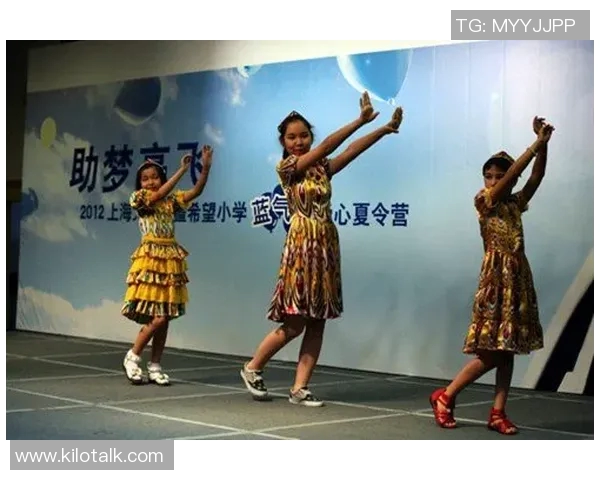 上海攀岩队在世界街舞大赛中的精彩表现与成长历程全景回顾 上海攀岩队在世界街舞大赛中的精彩表现与成长历程全景回顾